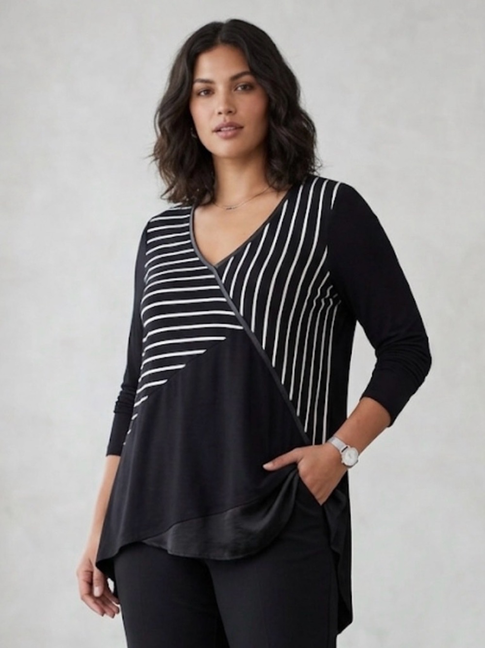 MELISSA NEPTON Black V-Neck Long Sleeve Stripe Panel Top